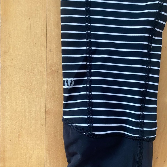 Lululemon Runday Parallel Black and White Crop Leggings - Picture 6 of 8